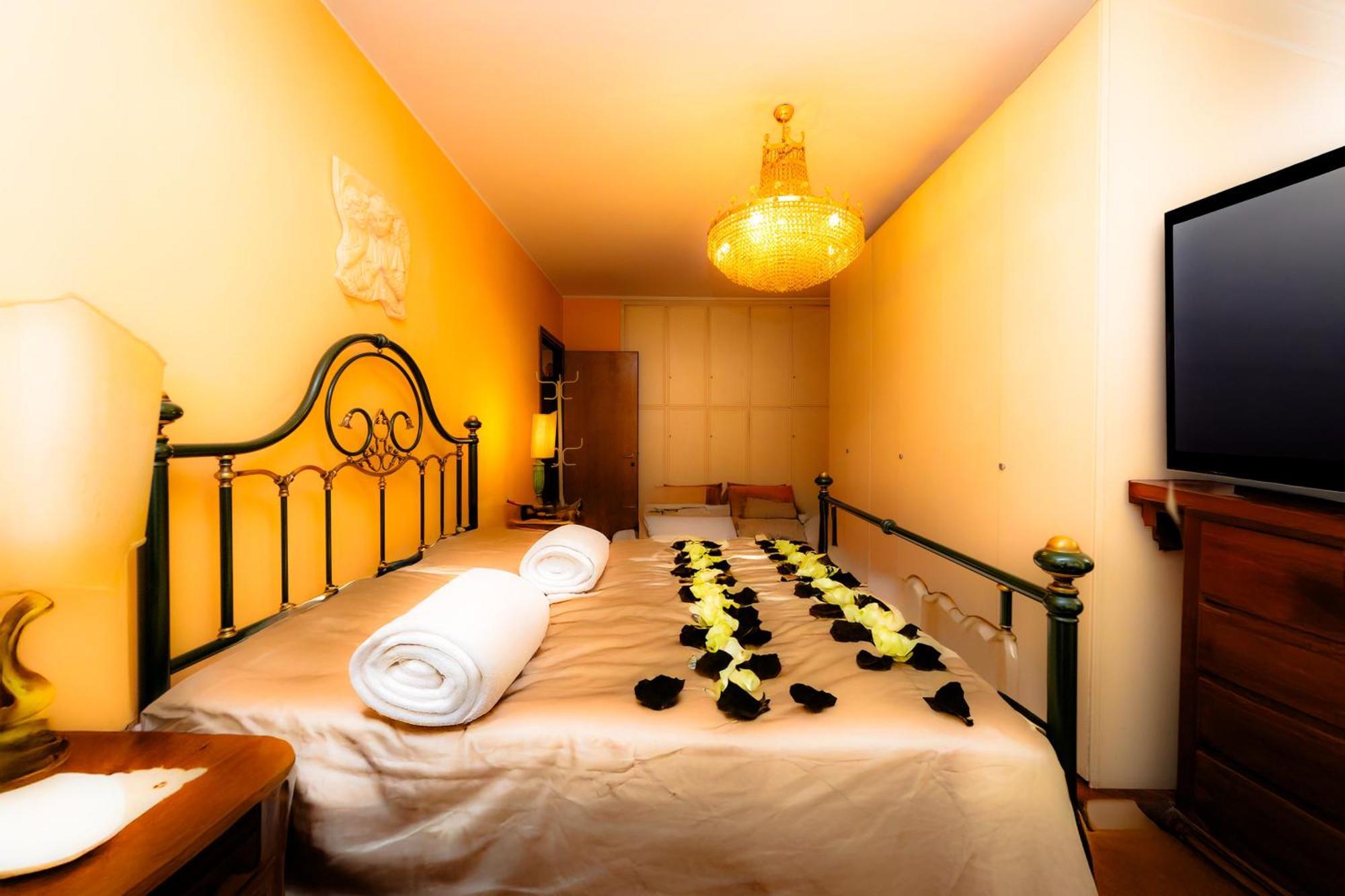 Laura Luxury In Central * Rom
